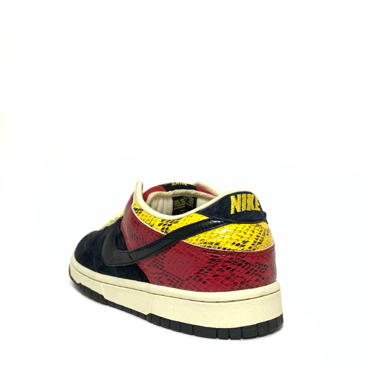 NIKE DUNK LOW PREMIUM SB CORAL SNAKE