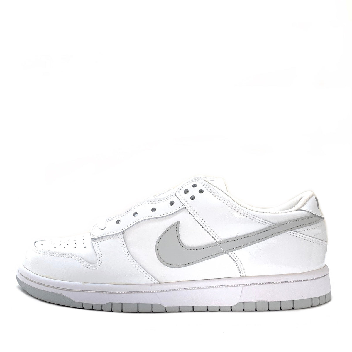 pink nike with rose
