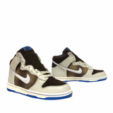 NIKE WMNS DUNK HIGH BAROQUE BROWN SAIL