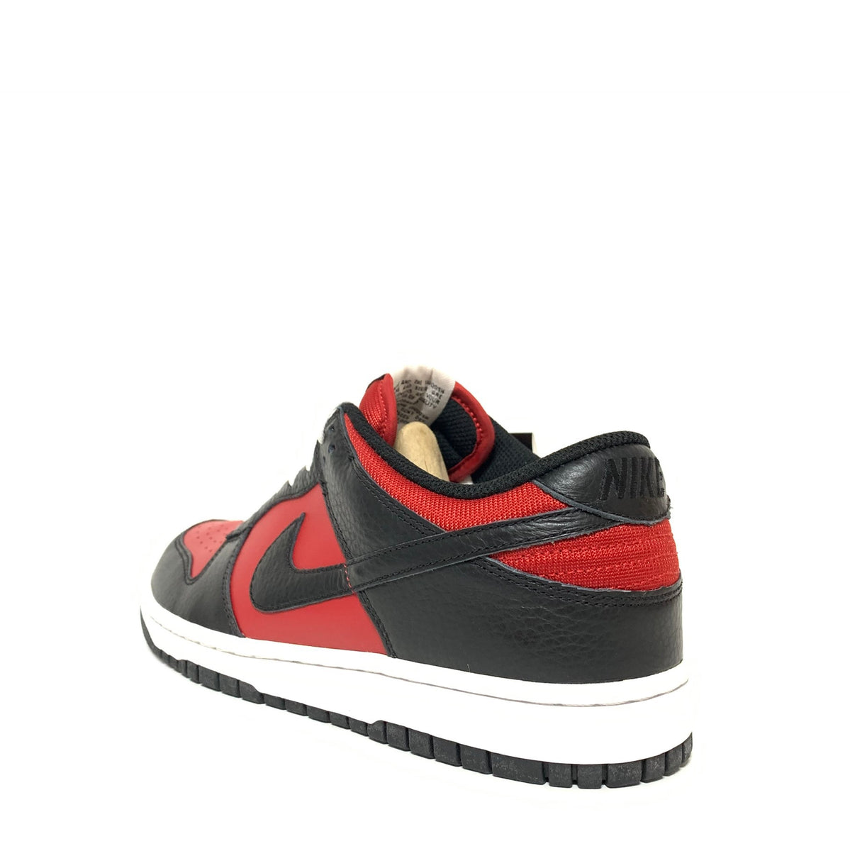 red and black dunks low